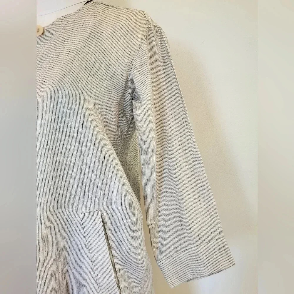 || EILEEN FISHER || linen jacket